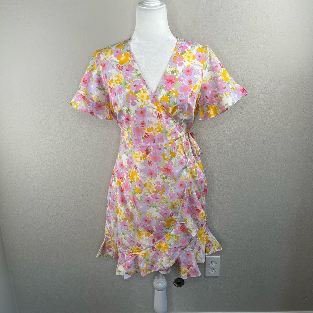 Vero Moda Pink Floral Wrap Mini Dress M NWT Pastel Ruffle Frill Summer Coquette - Picture 13 of 14